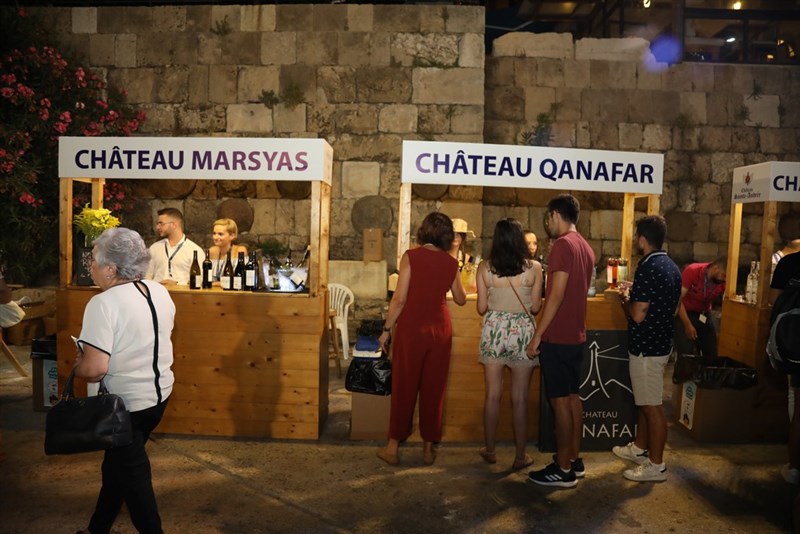 Byblos en Blanc et Rose